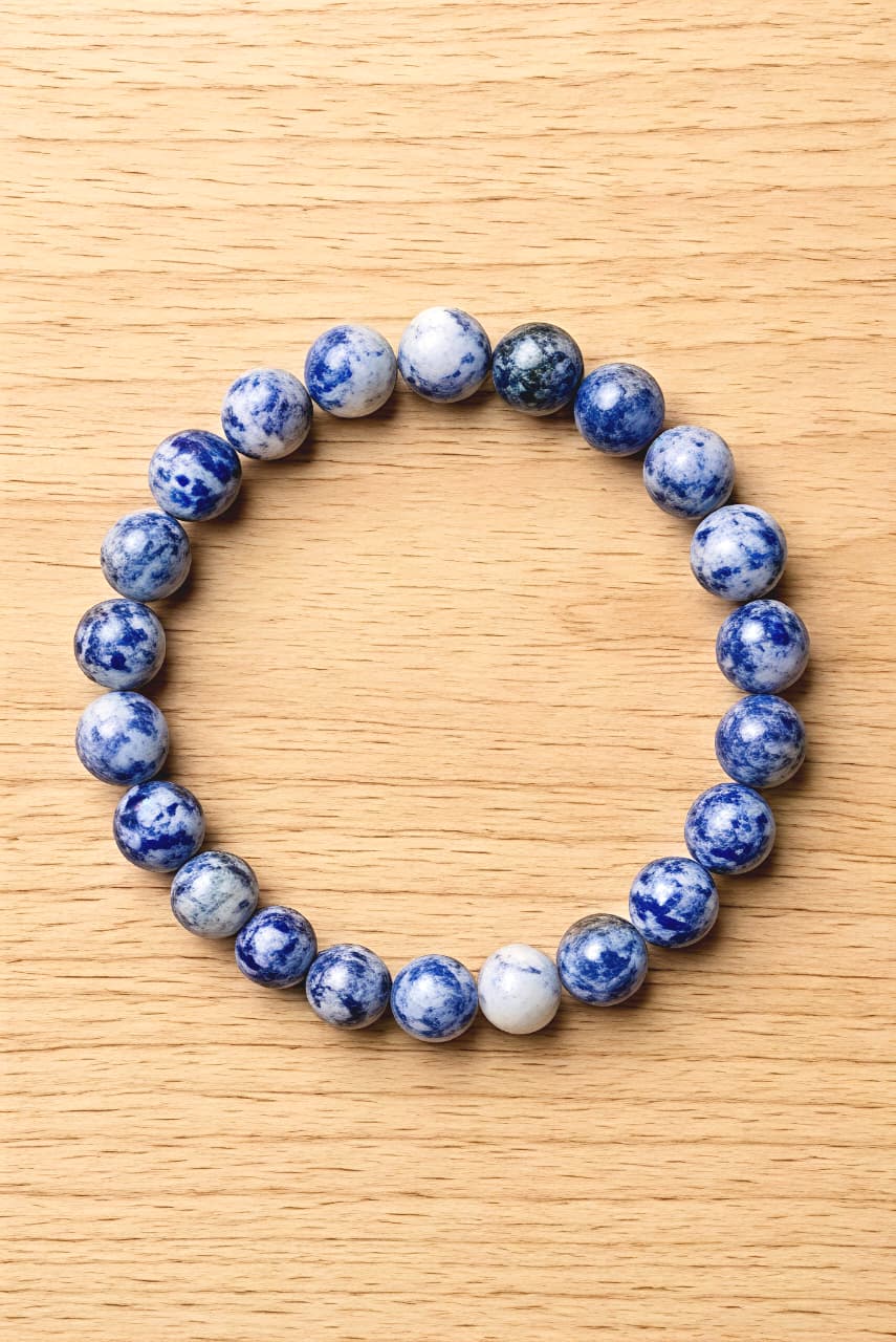 सोडालाईट क्रिस्टल ब्रेसलेट